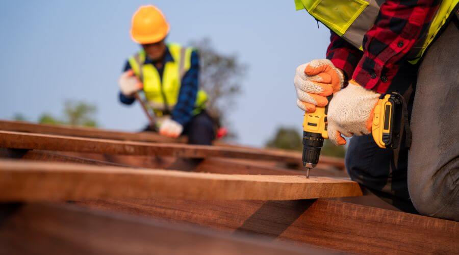 Expert Emergency Roof Repairs services in Kennedale, TX